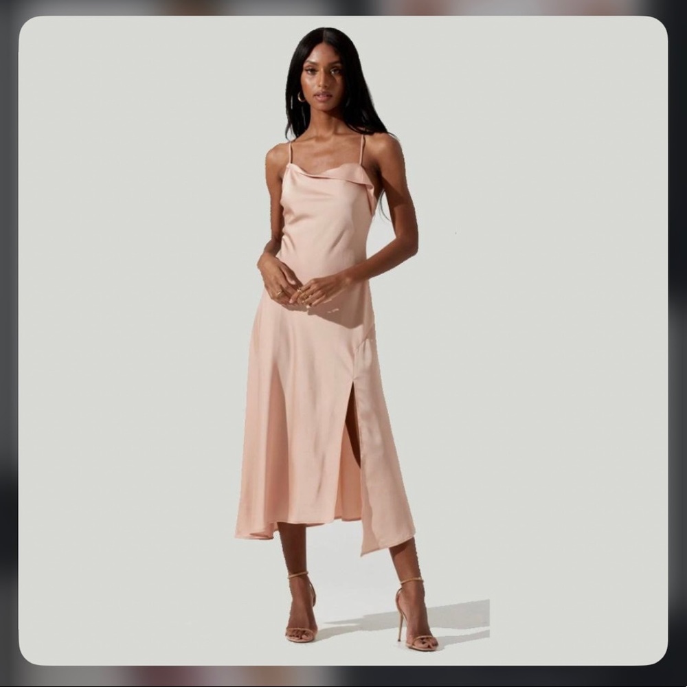 ASTR the Label Midi Dress